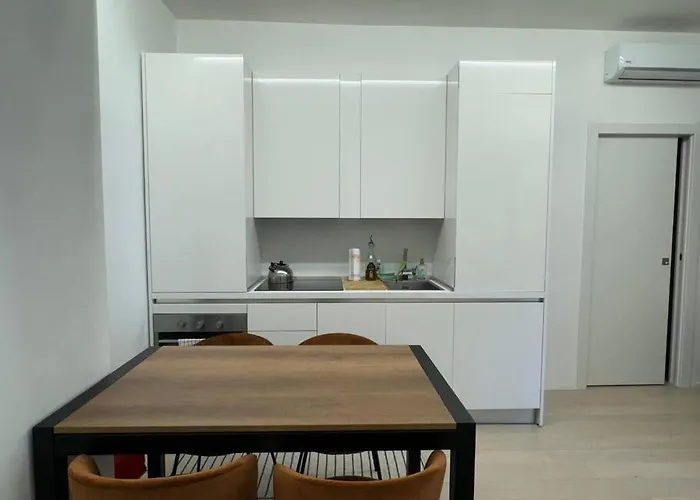 Modern - Walking Distance To Station Apartmán